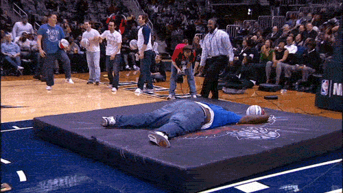 20 Funny Gifs Of People Falling Down | WeKnowMemes