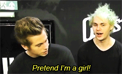 5SOS's Luke Hemmings reveals how he lets a girl know he likes her: 'I just creepily stare at her until she realises' | Sugarscape |