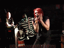 60 Gerard Way Gifs You Need In Your Life