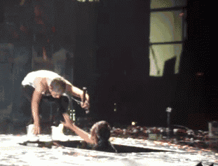 a visual representation of my entrance into the one direction fandom. gif