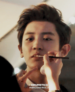 [GIF] Chanyeol so cute! If I were that girl ㅠㅠㅠㅠㅠ