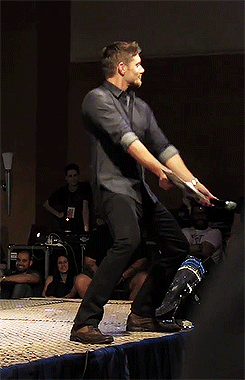 [gif]  ...just a friendly reminder that this happened.  #Jensen  #JIB2013