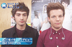 (GIF Niall's face tho...