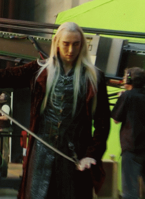 (gif OH SO MUCH SASS AND MAJESTY I ALMOST CAN'T HANDLE IT (have I really not pinned this?