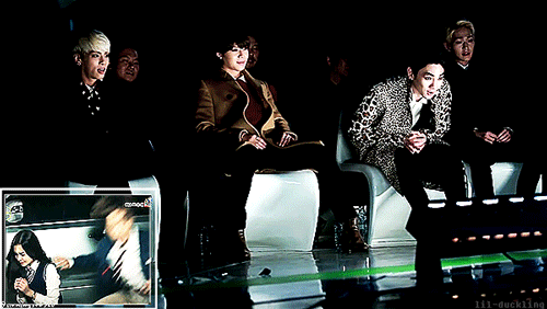 (gif SHINee's reactions to EXO's twilight parody !  I laughed just as hard xD