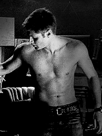gorgeous black and white [gif]  Hope you win best actor tonight, Jensen...and not just cuz u so pretty...you deserve it!
