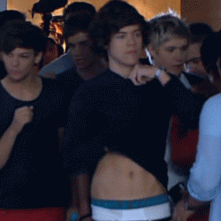 I DON'T KNOW IF I WANT TO STAB YOU IN THE FACE OR LICK YOUR ABS?>>>THIS. Look at the way Louis just slides in haha!