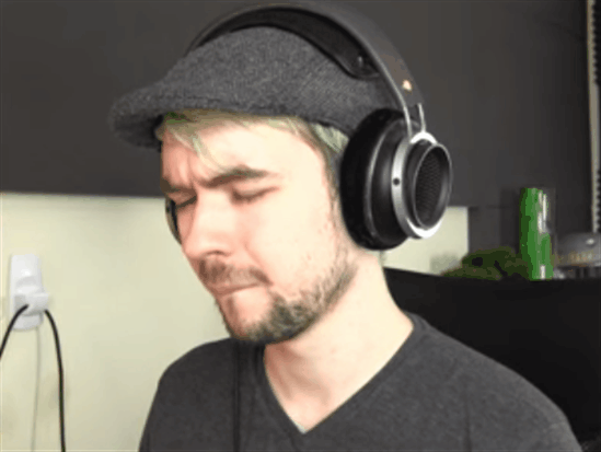 I like this gif of Jack getting “scared” by a fly