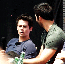 LOVE this GIF!!!!!!!!!! Tyler catching Dylan's microphone!!!!!!