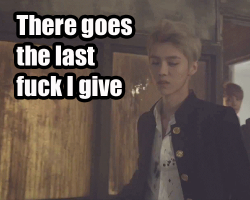 Luhan looks so hot in this gif
