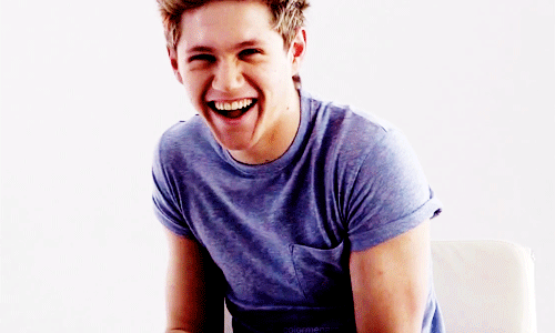 Niall girls, can I have a daily pass to Niall Girl Land? Just for a day. He's absolutely killing me today. {GIF}