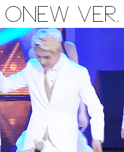 Onew trolling Jonghyun (gif I think the best part is Jonghyun's reaction and Onew's grin!