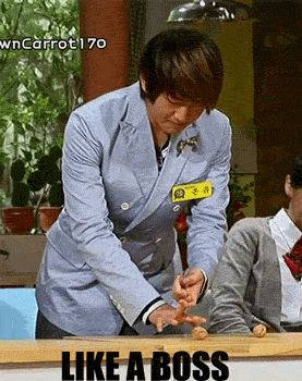 Onew~.. whoo crackin walnuts with his finger..daebak!!