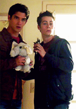 Remember the epically adorable battle of Sciles vs. Dog? | 21 Reasons Why Scott And Stiles Are The Cutest Couple On 
