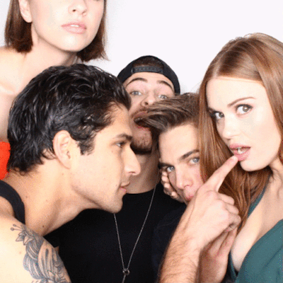 The cast of Teen Wolf are loving our Tumblr GIF booth in the EW Comic-Con studio! - Entertainment Weekly gif