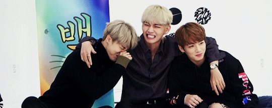 The maknae line summed up in one gif ❤ BTS 'WINGS' preview SHOW on V LIVE #BTS #방탄소년단