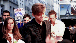 Thomas Sangster looking fine