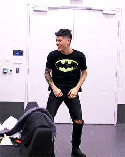 When he thrusted and shook the entire world. | 30 Times Zayn Malik Was The Most Perfect Member Of One Direction In 2013