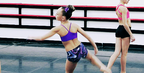 When this crazy flexible thing happened: | 17 Times Maddie Ziegler's Dance Moves Blew Your Freakin' Mind