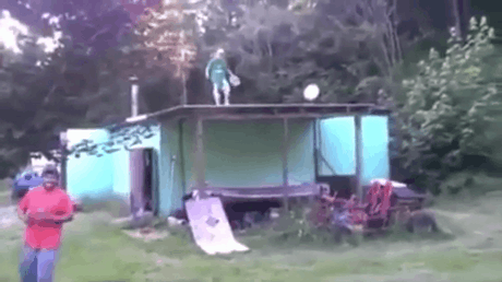 man jumps from the roof down. he is dead